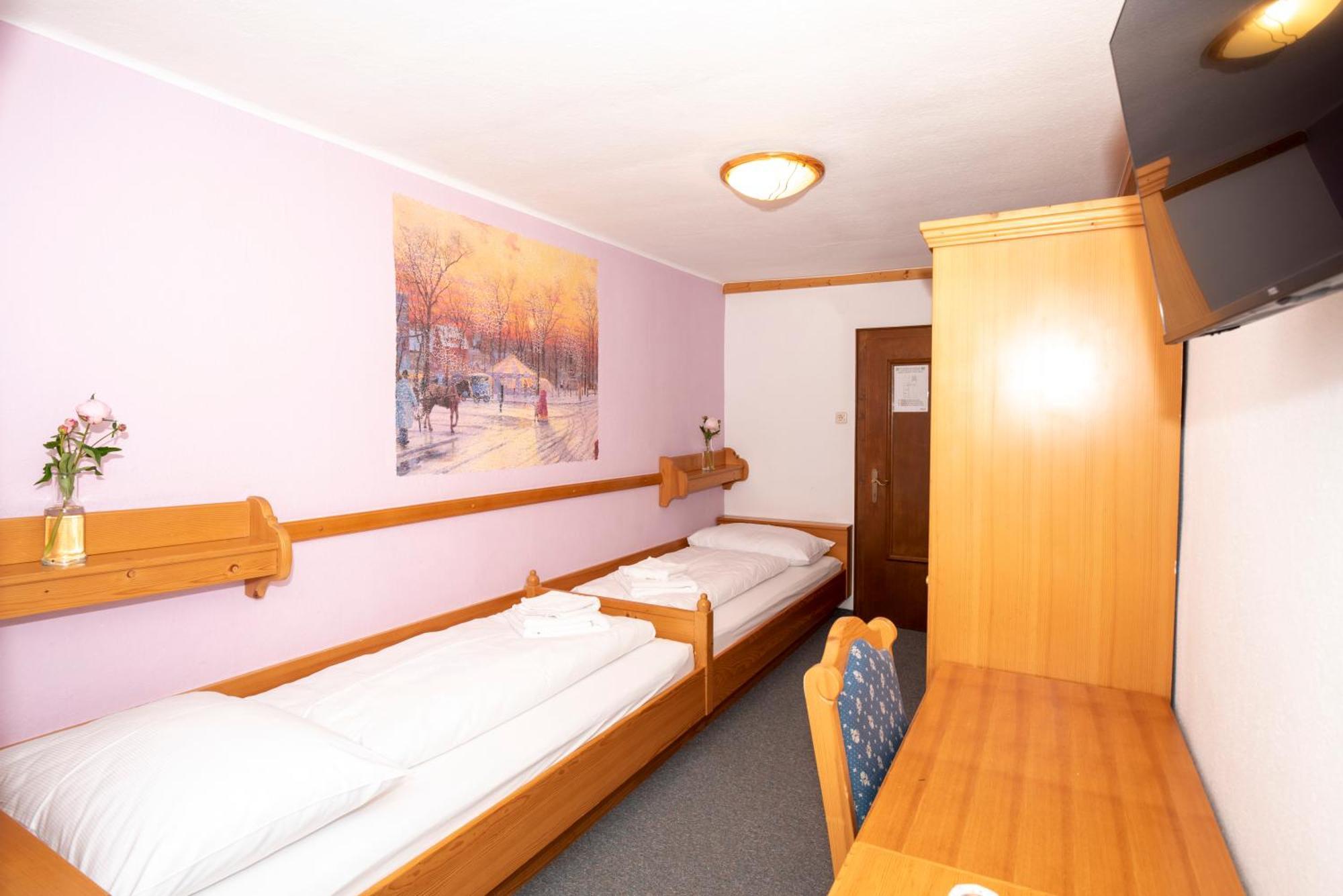 Alpen Arnika 3*