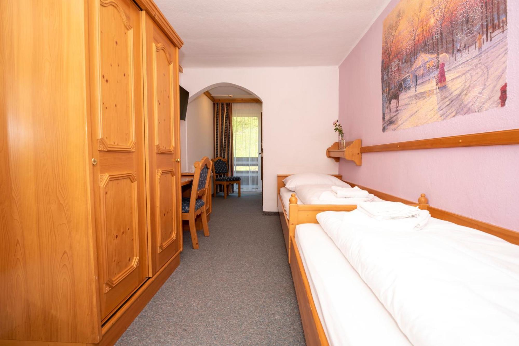 Alpen Arnika 3*